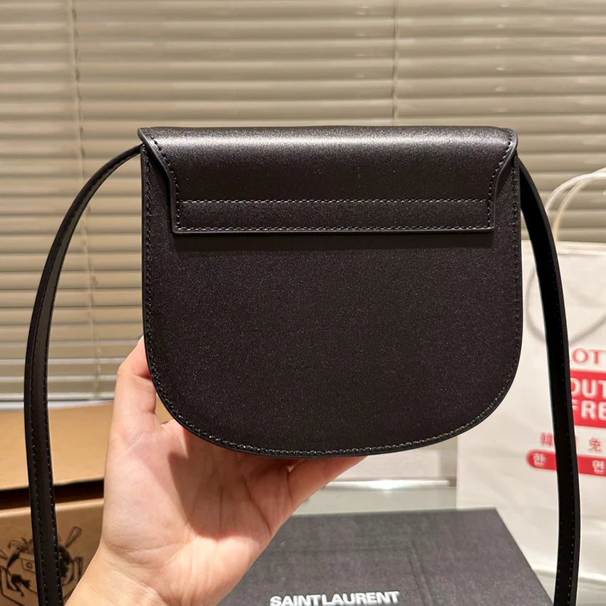 Luxury and fashion versatile crossbody bag 1024060404