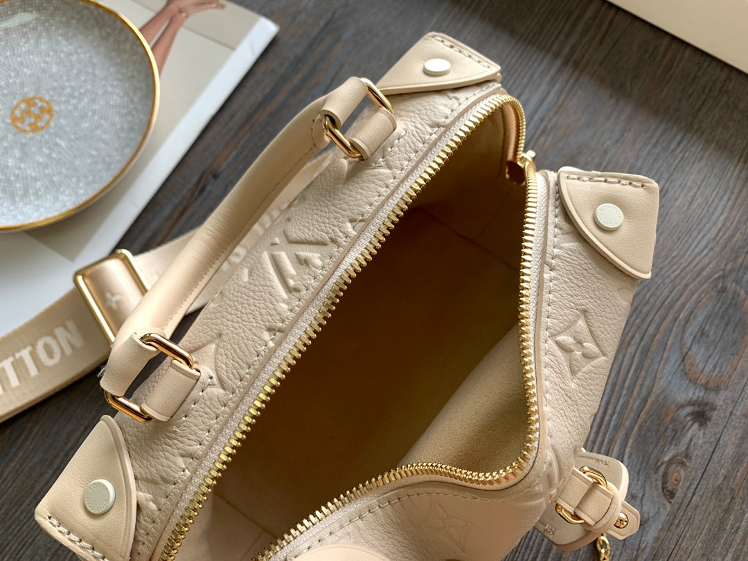 New leather handbags X090201