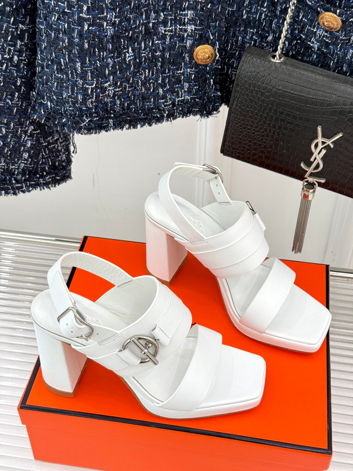 H Classic Block Heel High Heel Sandals 072505208
