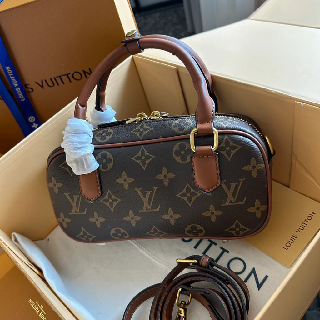 New Fashion Versatile Crossbody Bag 1024032629