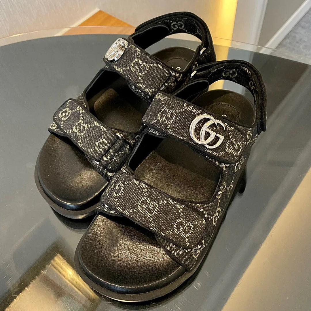 New Fashion Versatile Velcro Sandals 1024032030