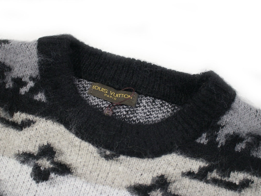 L autumn new wool round neck sweater XC24100306