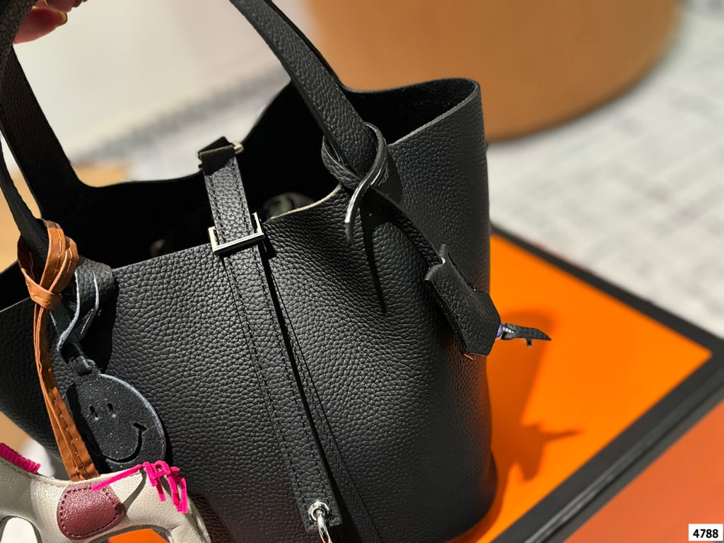H Picotin18 Multicolor Bucket Bag 0724101014