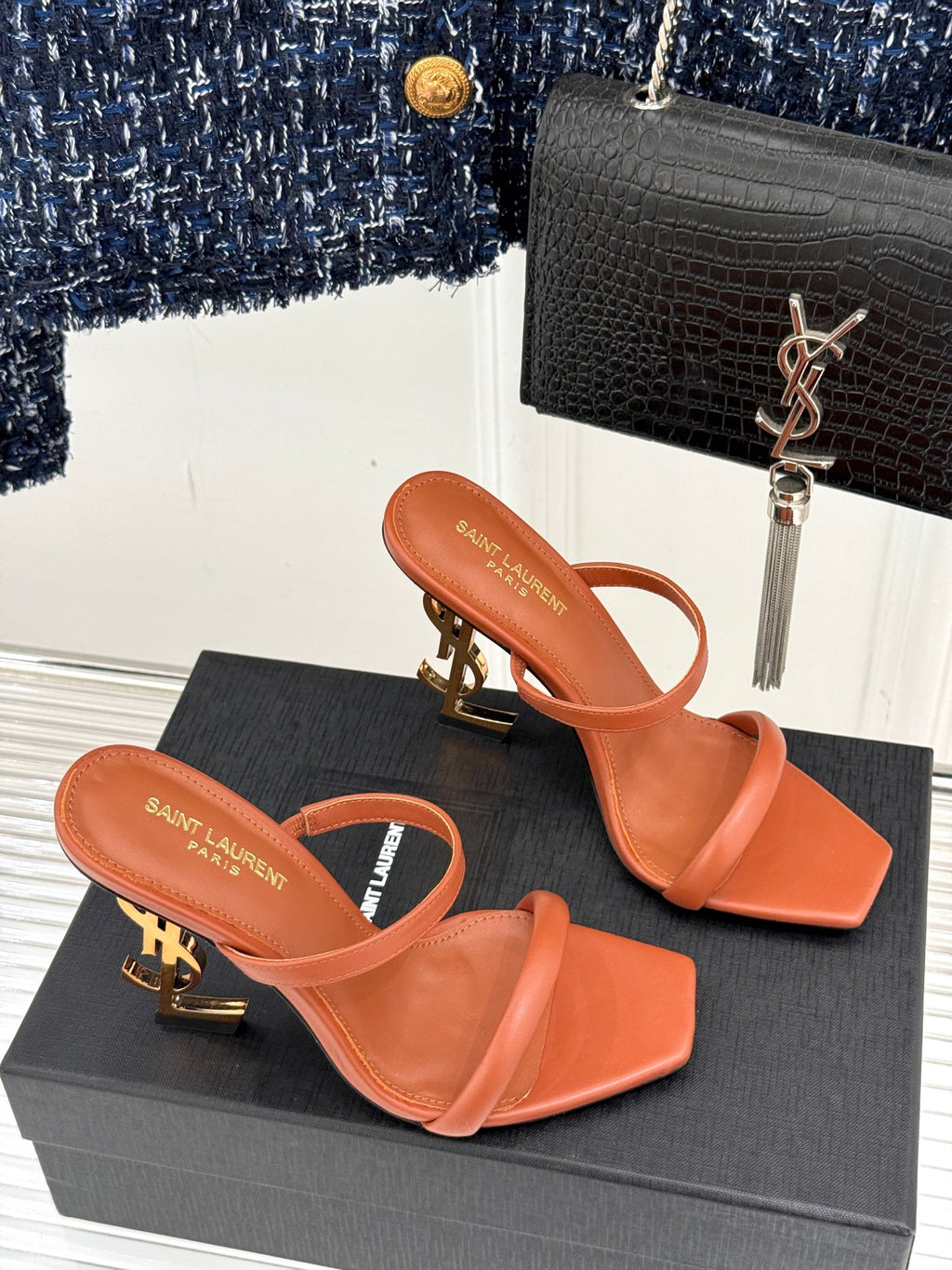 letter heel one-strap high-heeled slippers 0725031113