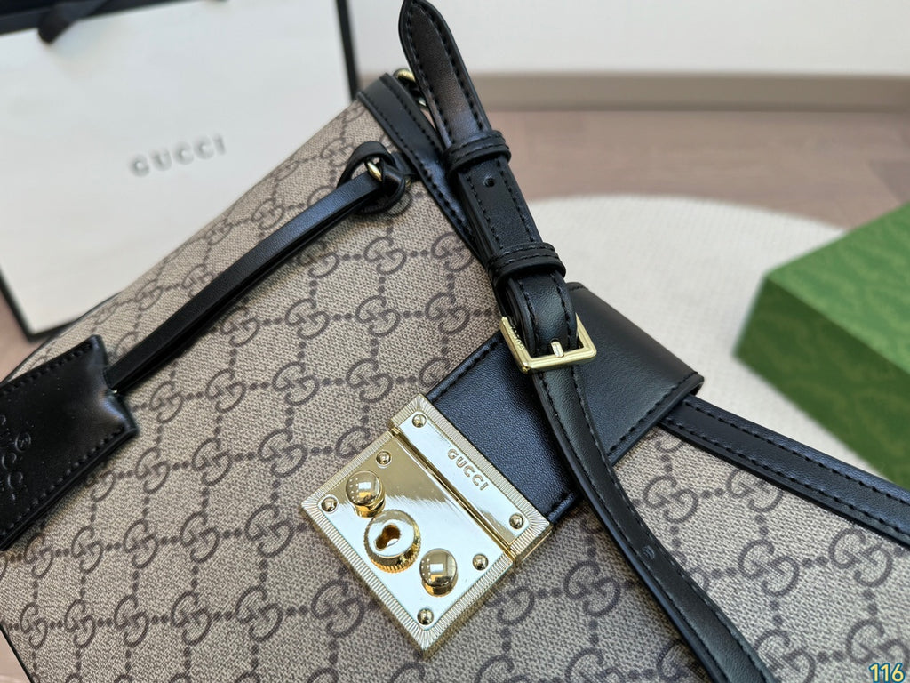 24 New Hobo Padlock Underarm Bag 1824061105