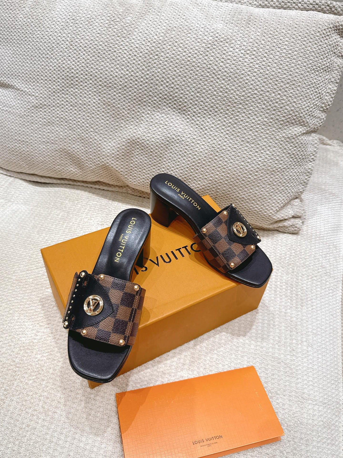 L new fashion thick heel slippers 0725040905