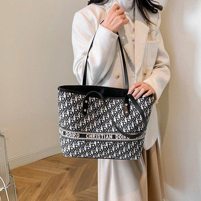 Stylish Printed Tote Bag 0823112802