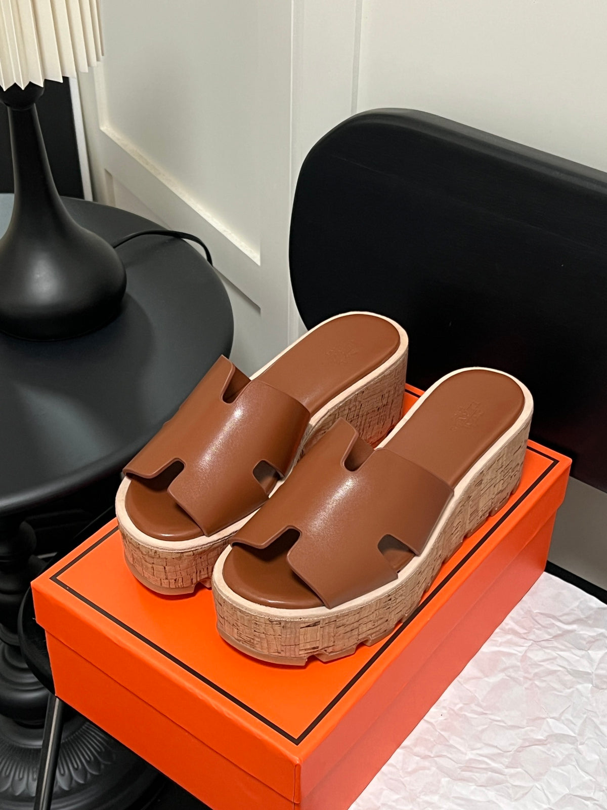 H Fashion Summer Thick-soled Slippers 0725040812