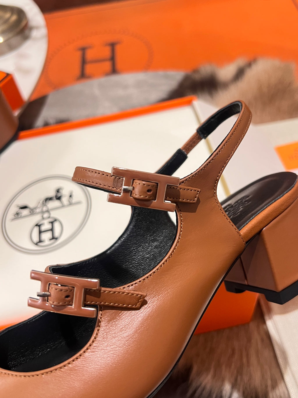 H Fashion Slip-in Chunky Heel Sandals 0725040902