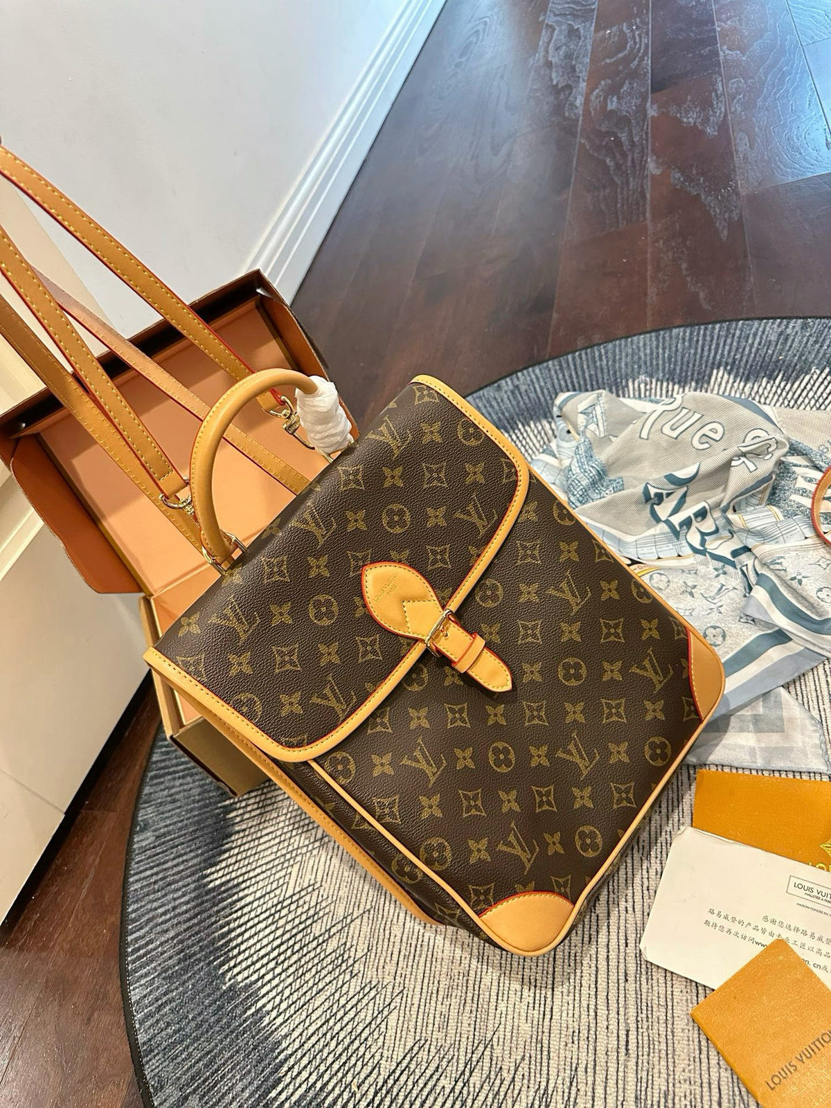 LV 26ss Women's Backpack CWT1326082103
