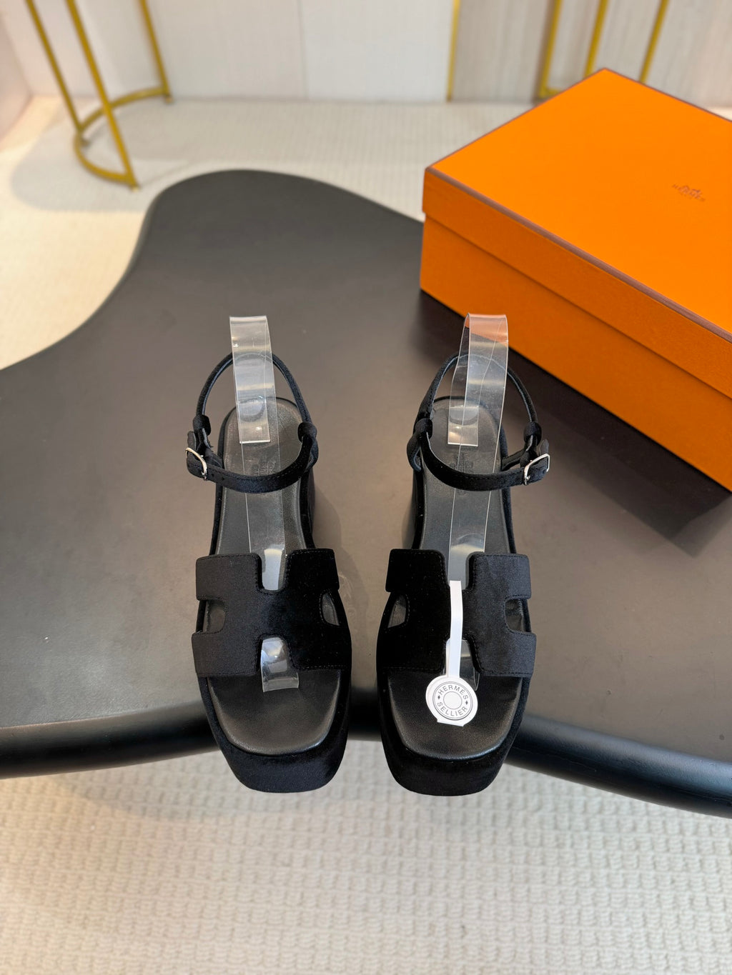 H classic chunky heel suede platform sandals 0724112702