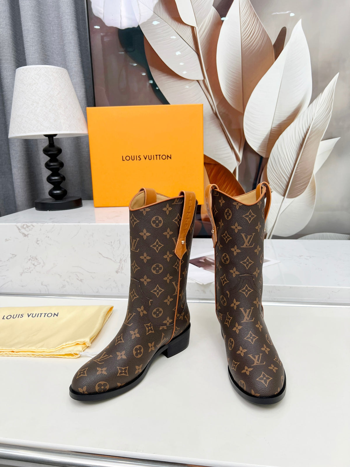 L new fashionable printed long boots 0725092201