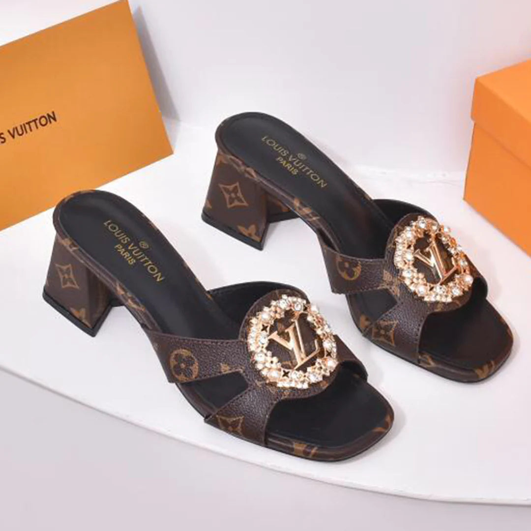 Ladies new fashion versatile thick heel sandals　1024032816