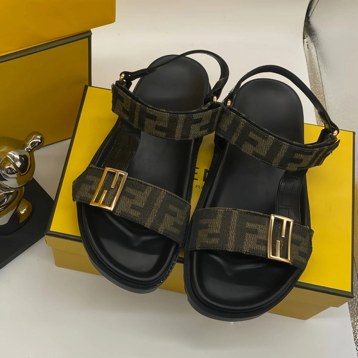 Double Buckle Thick Sandals 1025040204
