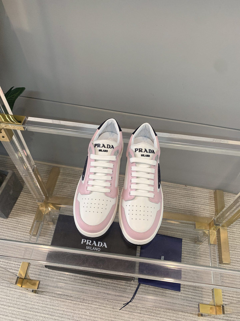 P classic white shoes 0724111201 0724111202