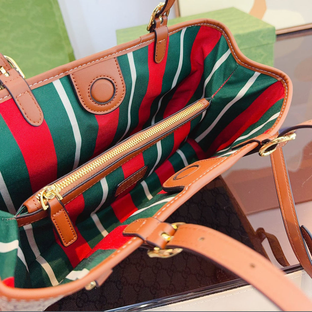 Classic Exquisite Double G Tote XC24092435
