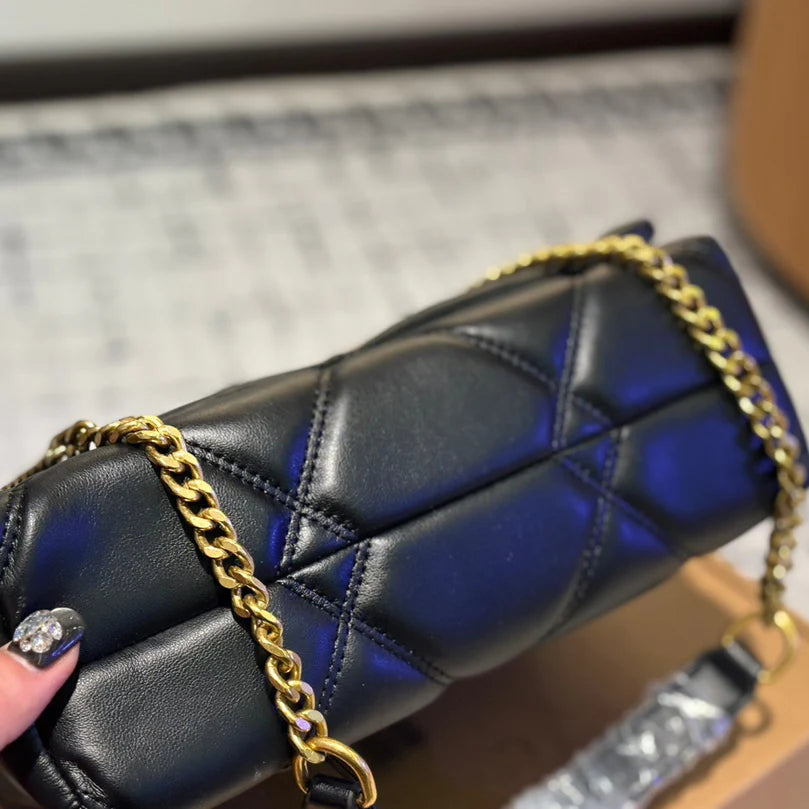 Versatile Commuter Chain Bag 1025012101