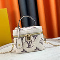 V Vanity Small Bag XC0823042027