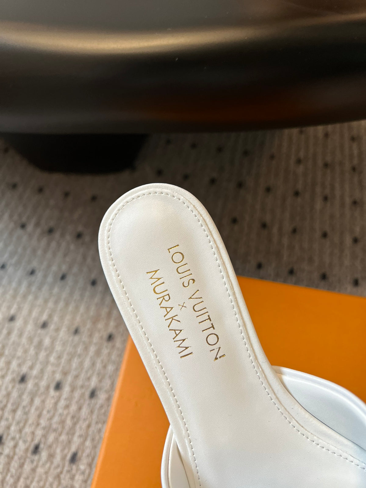 L fashion 3 color hot slippers 0725031904