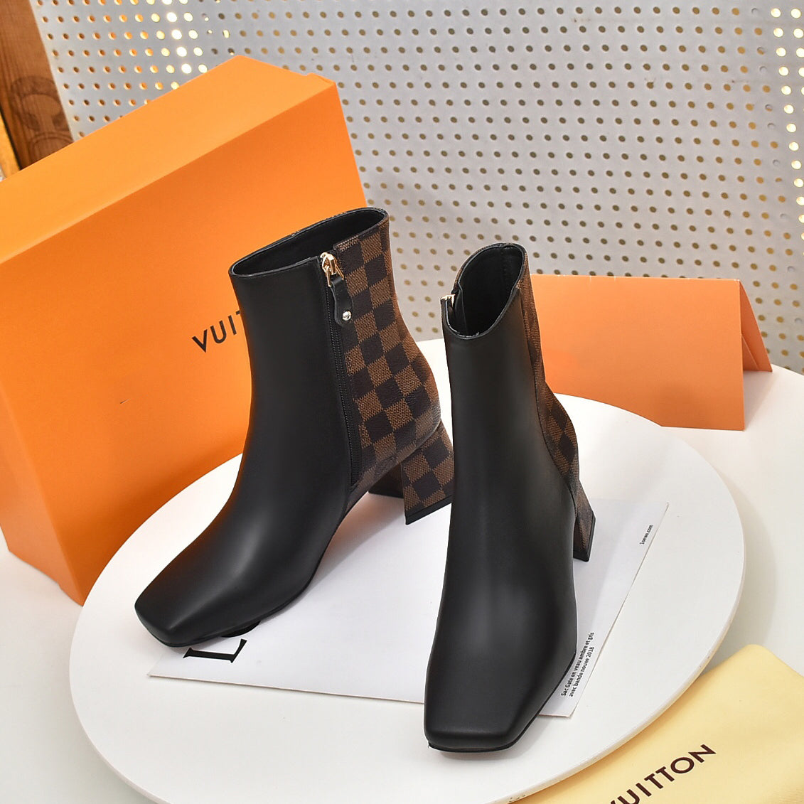 23 new high-heeled boots XC0723080201
