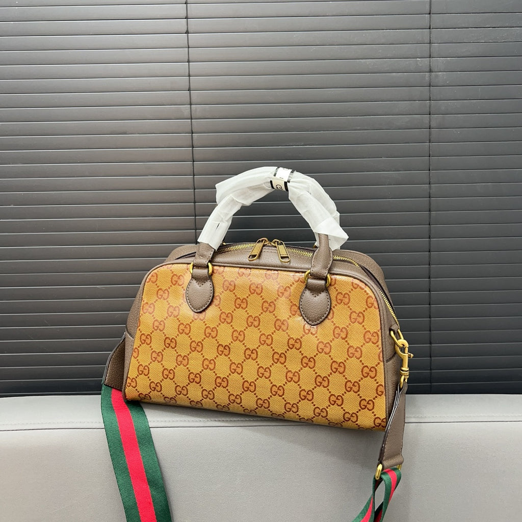 Co-branded mini travel bag, handbag, crossbody bag 1824042103