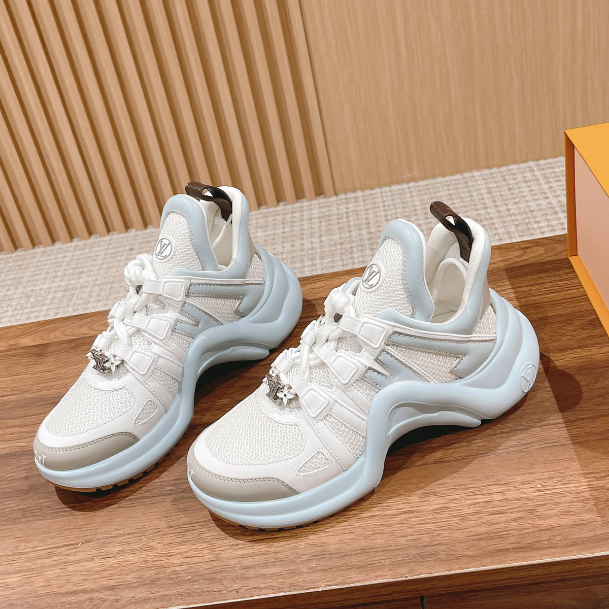 new print sneakers XC0723042003
