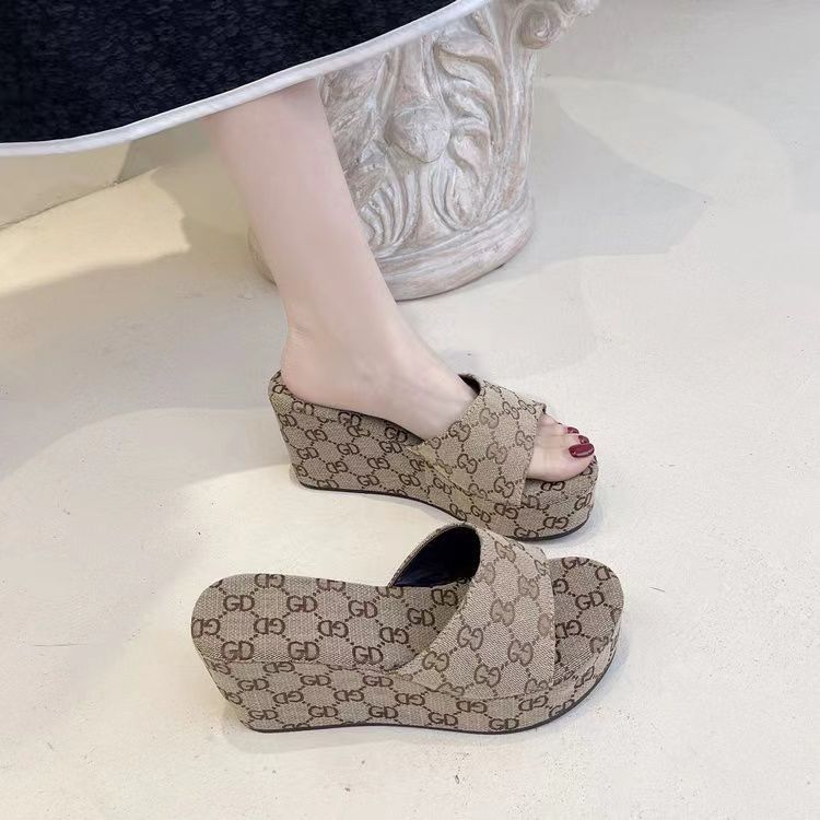 Fashion Versatile Elevated Shoes PF01060209
