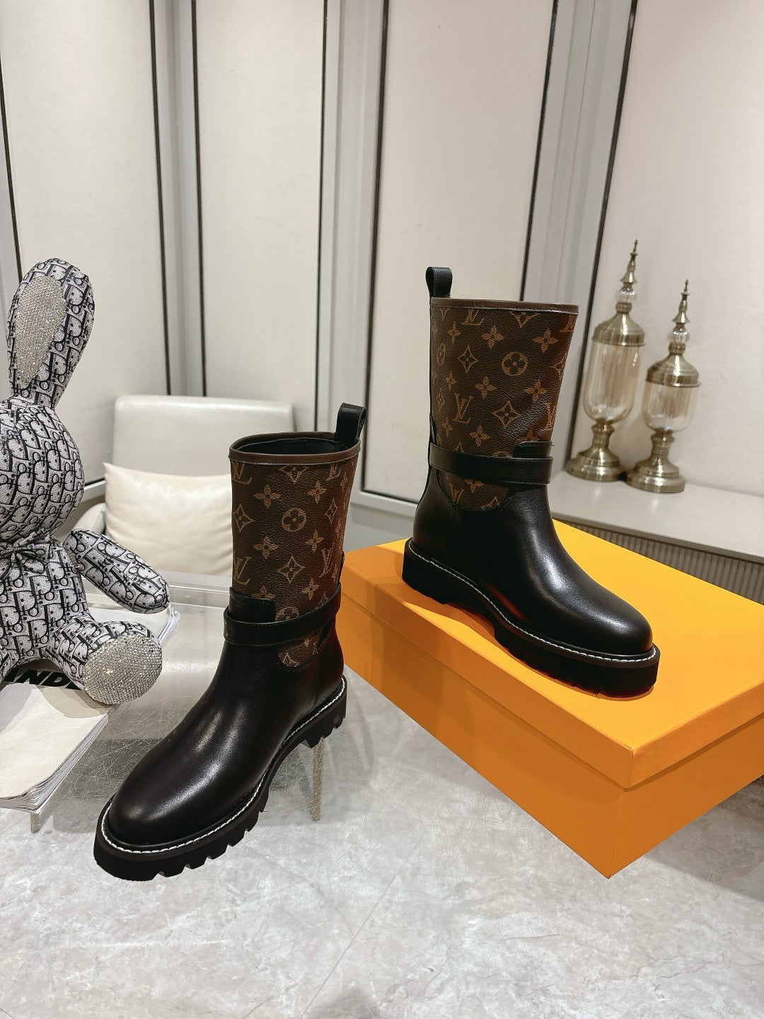 L stylish custom printed leather boots 0724102309