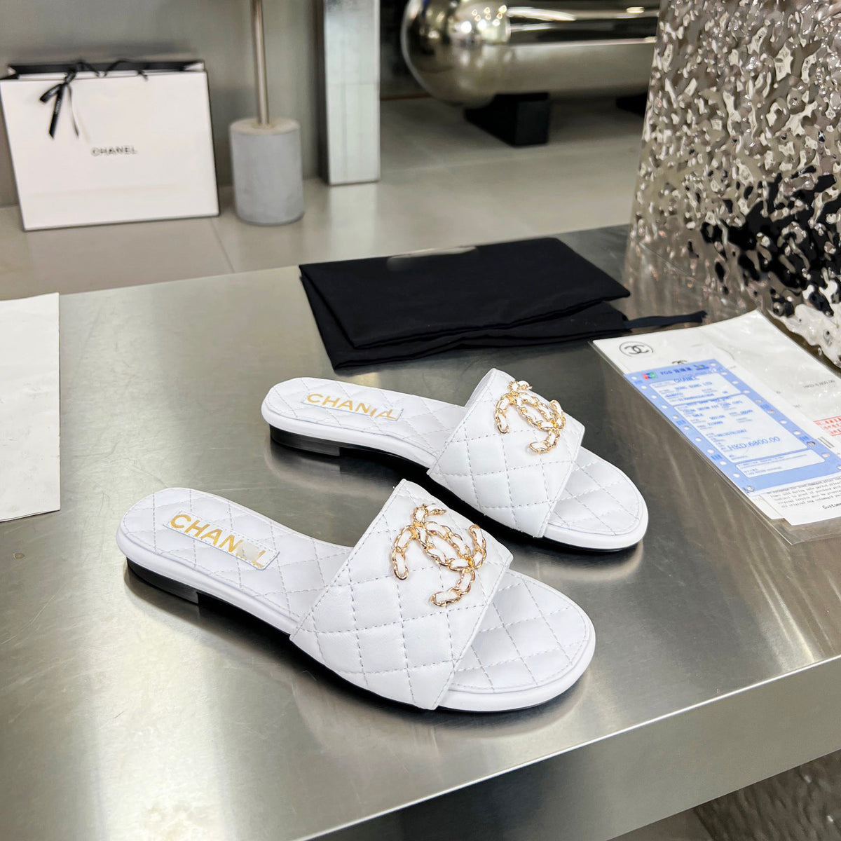 new sandals XC07032301