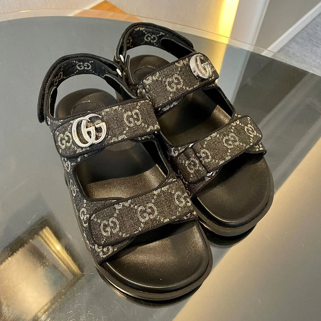 New Fashion Versatile Velcro Sandals 1024032030