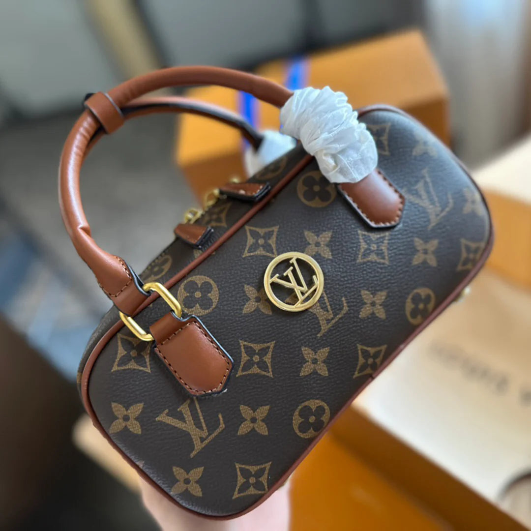 New Fashion Versatile Crossbody Bag 1024032629