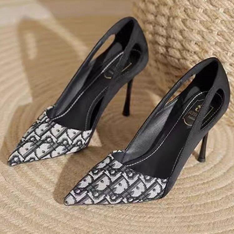 Pointed Toe Pumps 0823120606