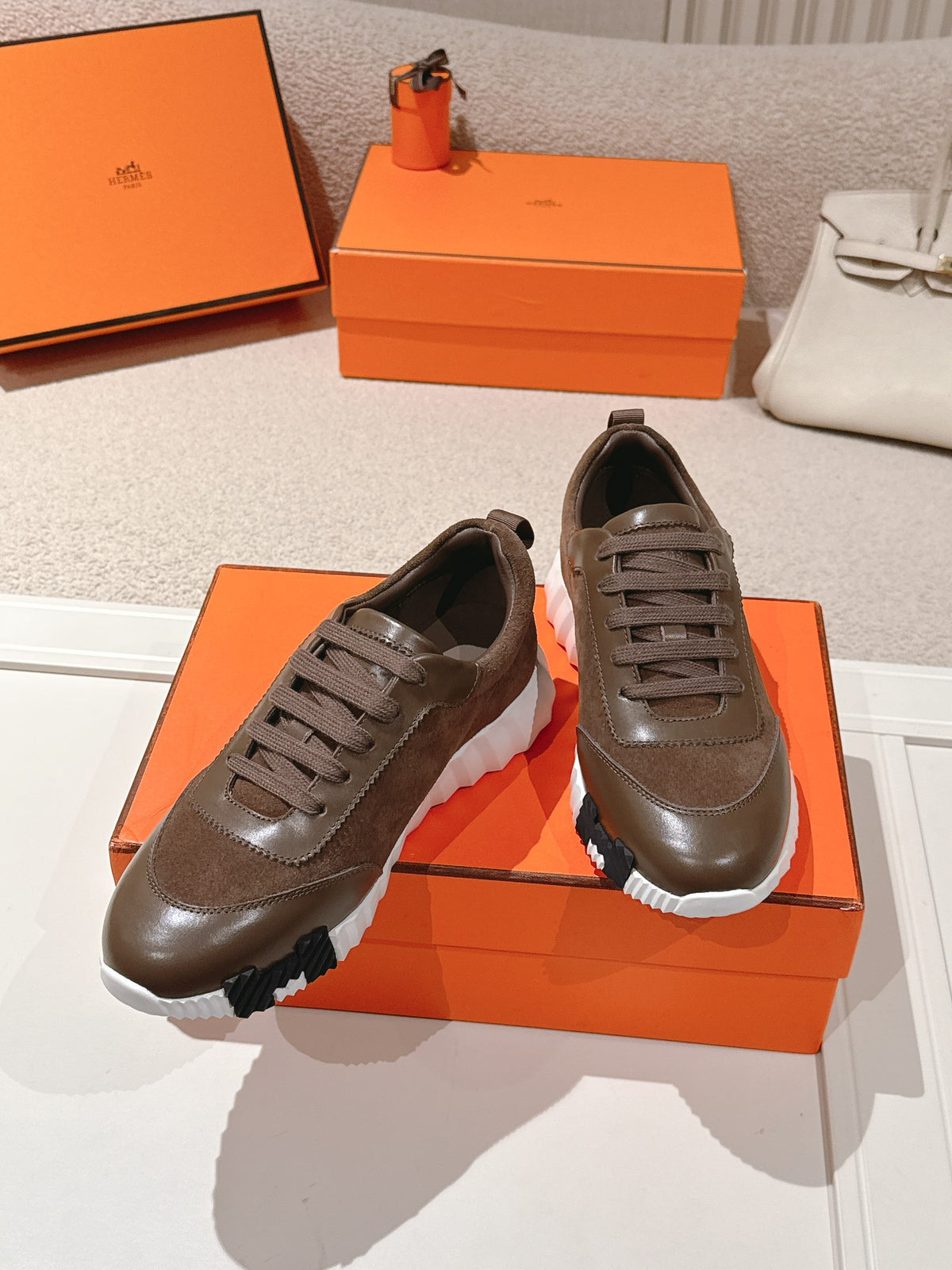 H Classic Couple Casual Sneakers 0726060803