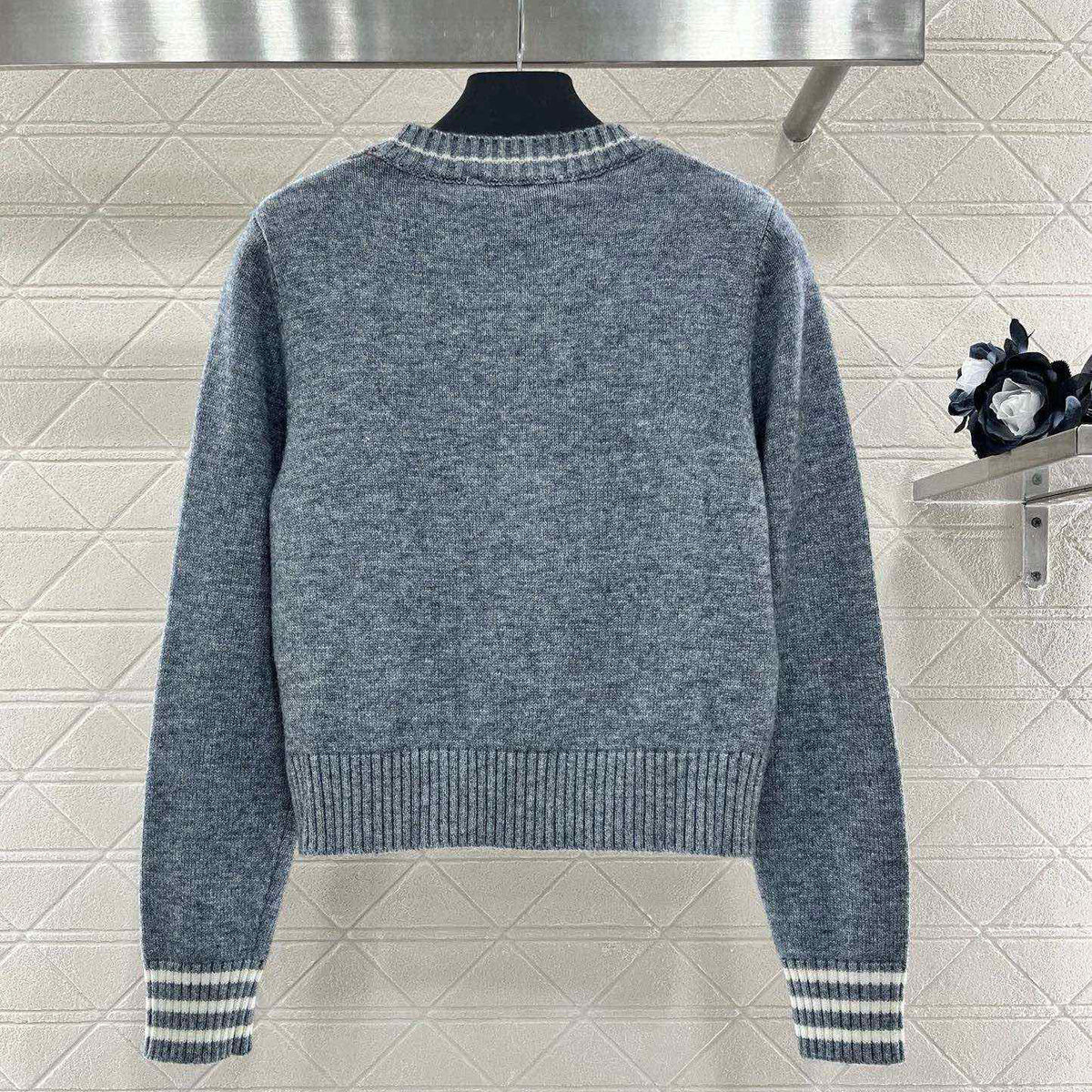 PR Crew neck contrast embroidered knitted top 1824091101