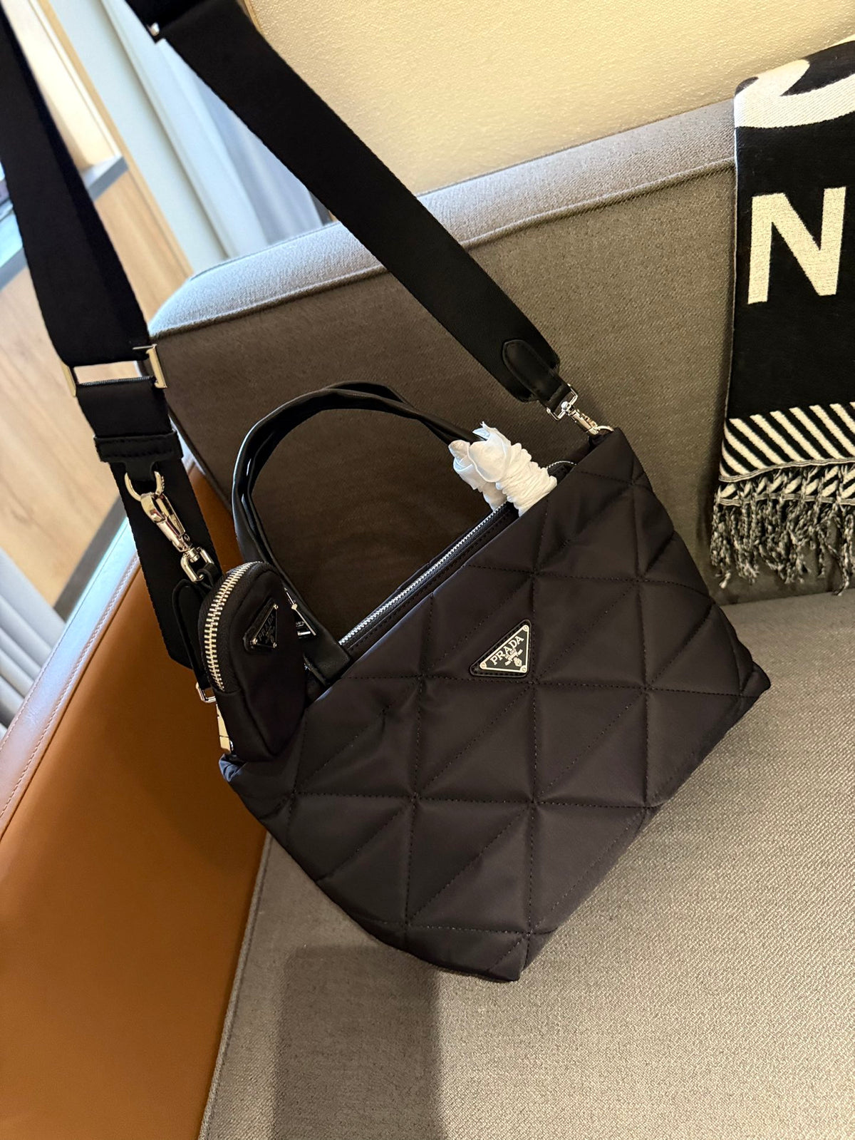 P Fashion Nylon Tote Bag 0724112803