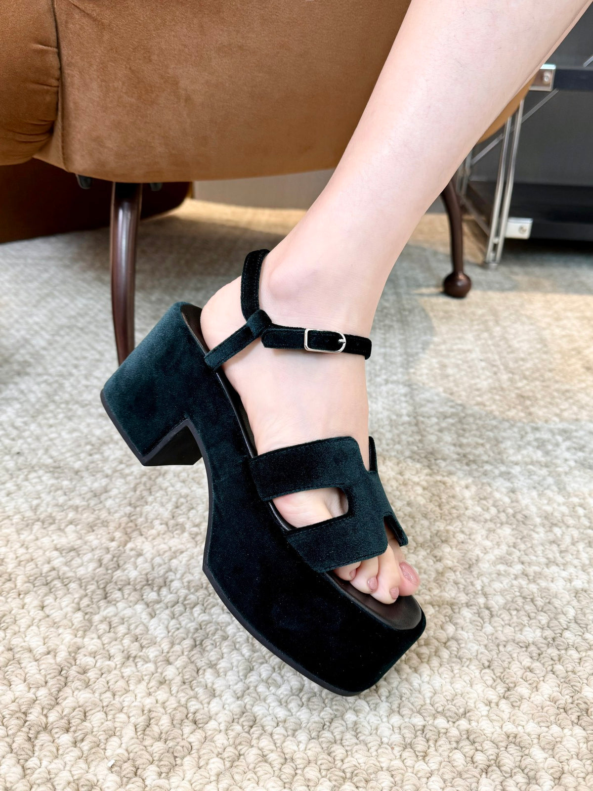 H classic chunky heel suede platform sandals 0724112702