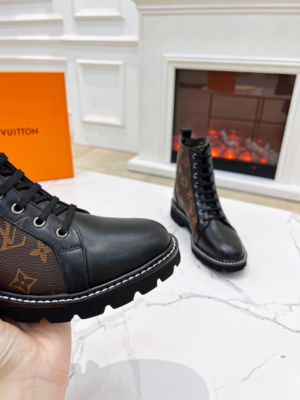 Trendy leather martin boots XC0823071706