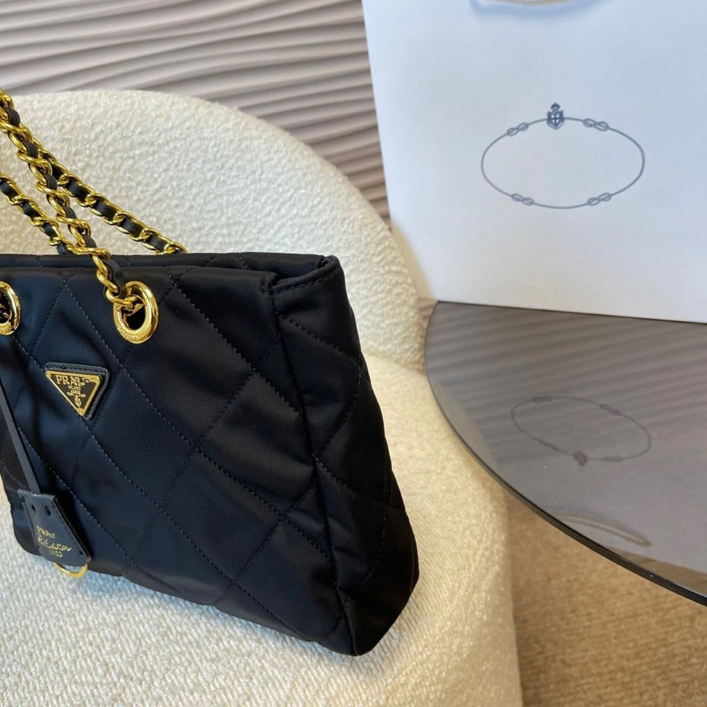 New Style Versatile Fashion Tote Bag Large Capacity Diamond Bag 1024031401