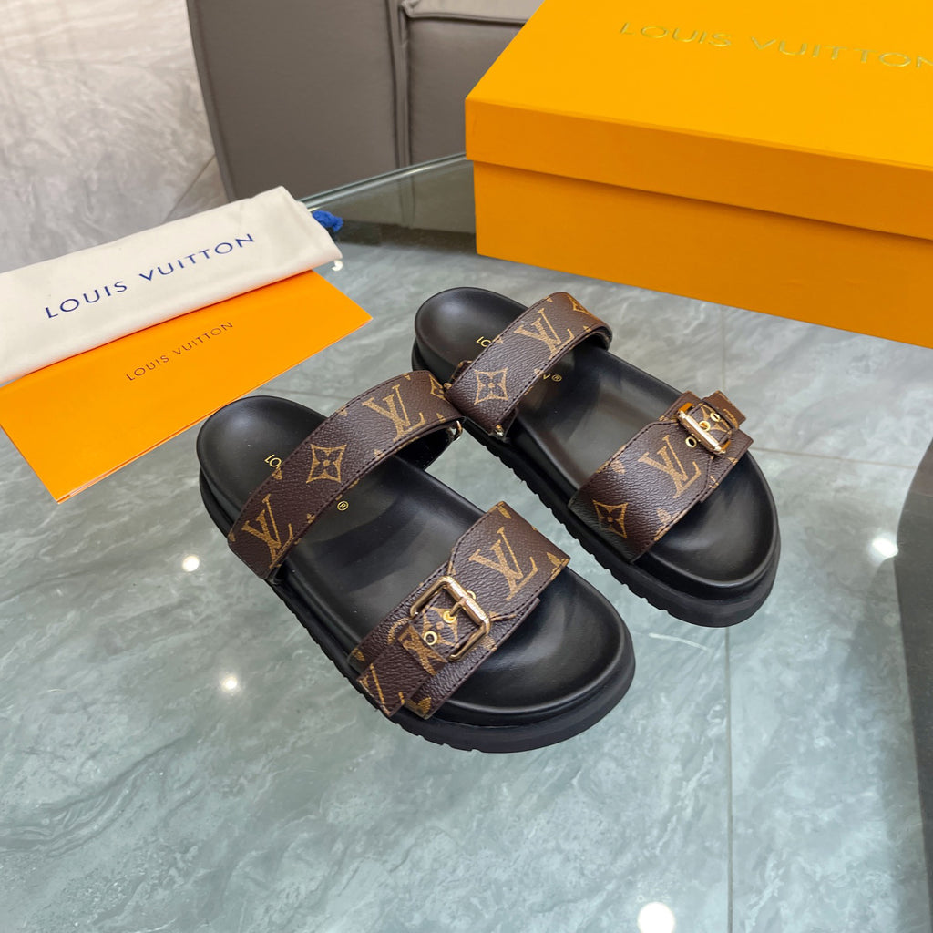New V Logo Printed Sandals Fashion Casual Beach Flip Flops 02052501