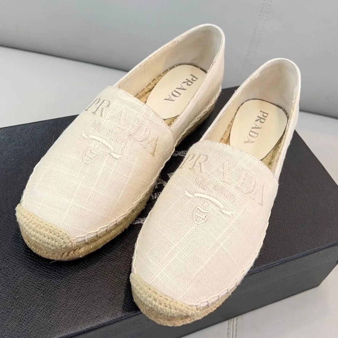 New Lightweight Weaved Embroidered Fisherman Shoes 1024062703