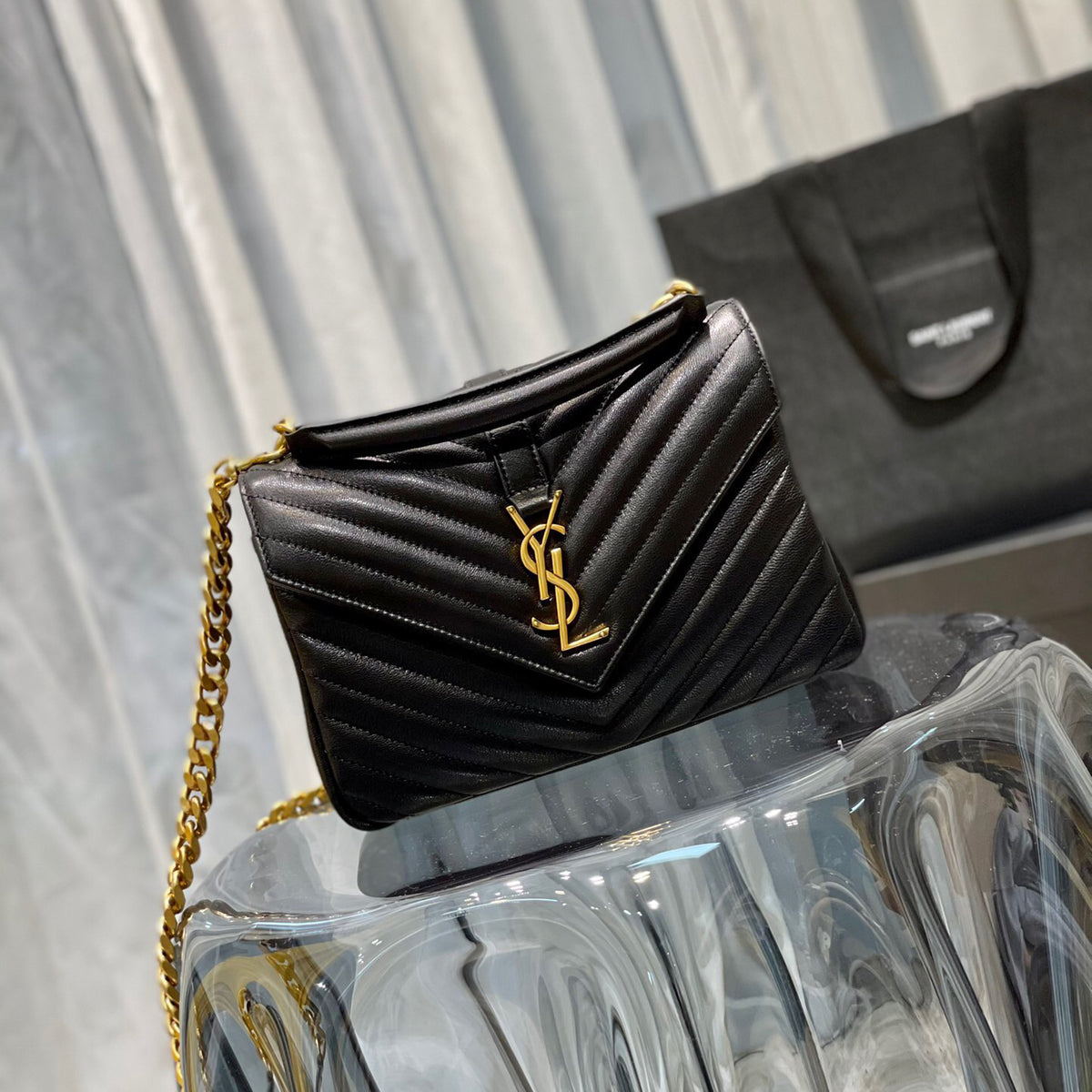 Y classic messenger bag gold buckle XC0723081604