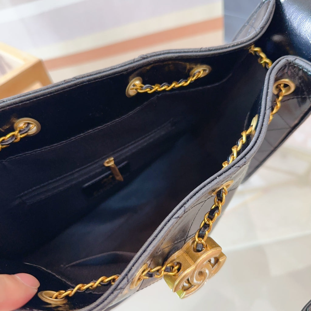 CH Bucket Bag 1824082102
