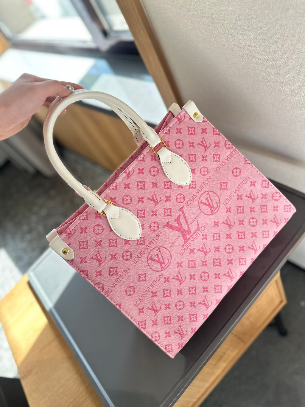 V fashion printed tote bag 0724041101