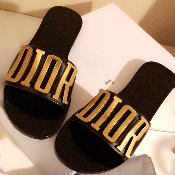 New top metal buckle sandals retro platform sandals and slippers fashion slippers