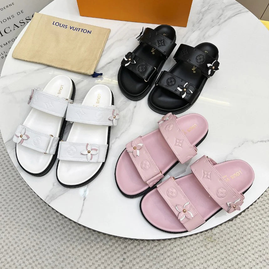 New fashion and versatile sandals 1025031216