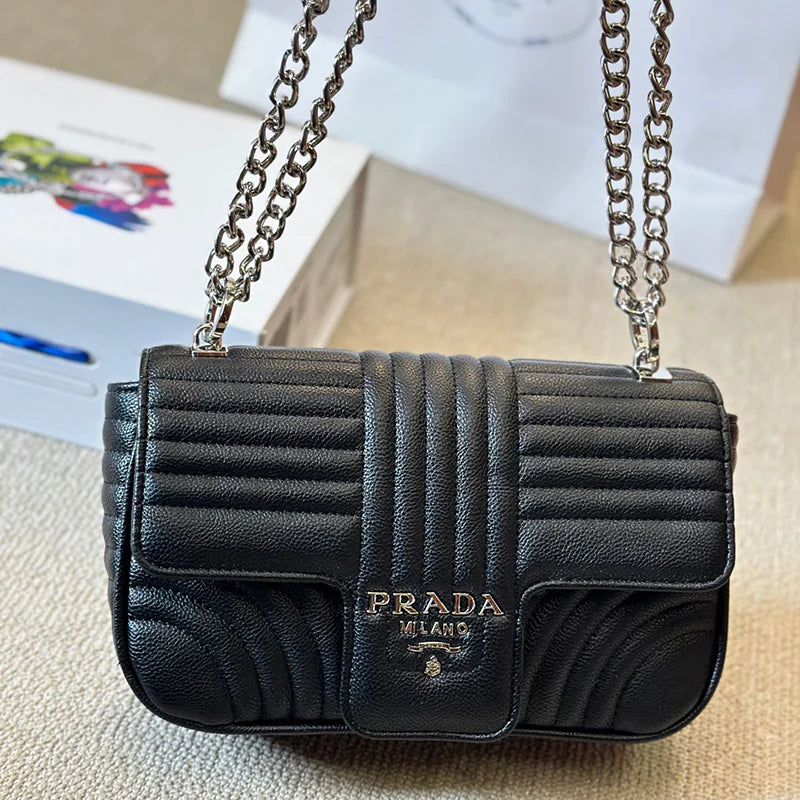 New Fashion Classic Versatile Shoulder Bag 1024050811