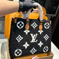 Handbags and crossbody bags 1024101023