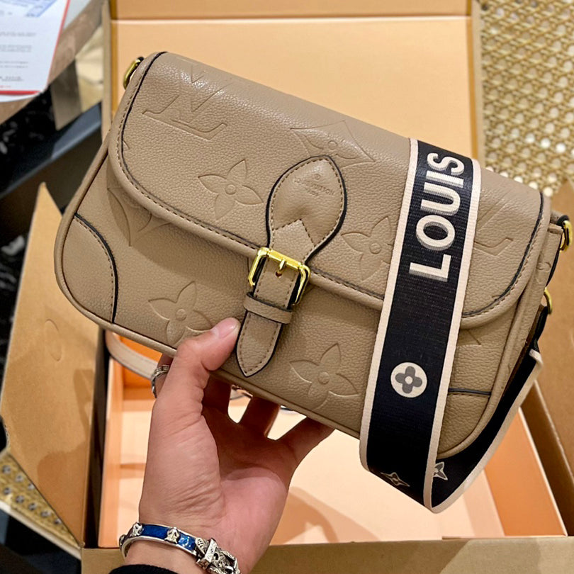 new fashion shoulder bag XC7040722