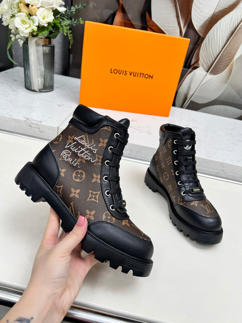 L 25ss Autumn and Winter New Printed Women's boots 0725082101