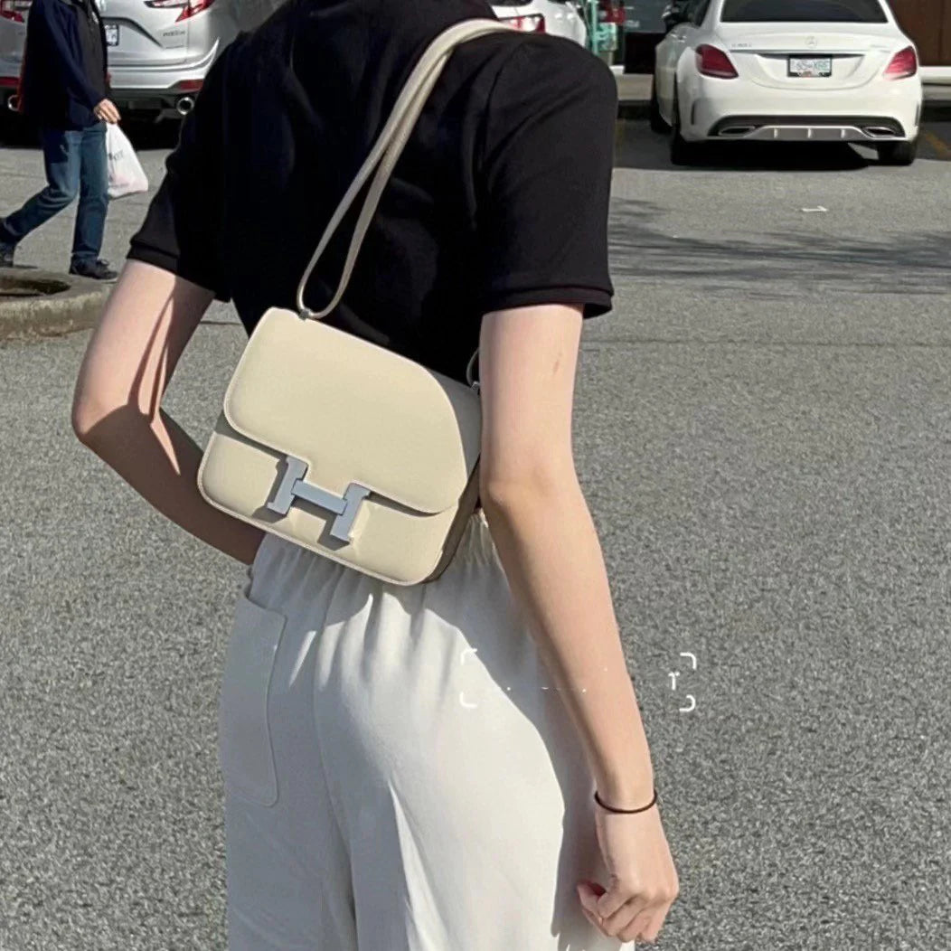 H Ladies Fashion SiLer Buckle Bag 0724021903
